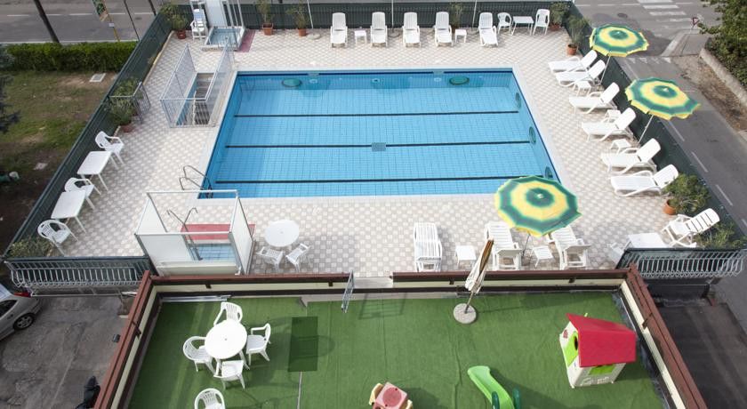 Hotel Oceanic Lido di Jesolo Dış mekan fotoğraf